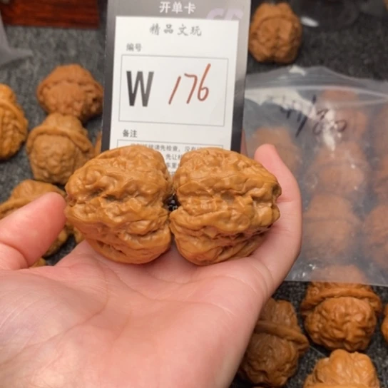 吊坠桃核我是第一百41