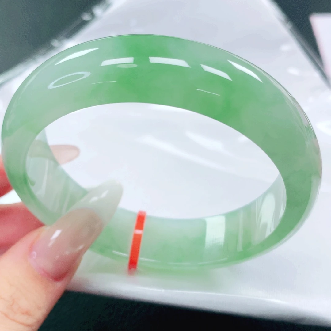 未镶嵌手镯翡翠59。