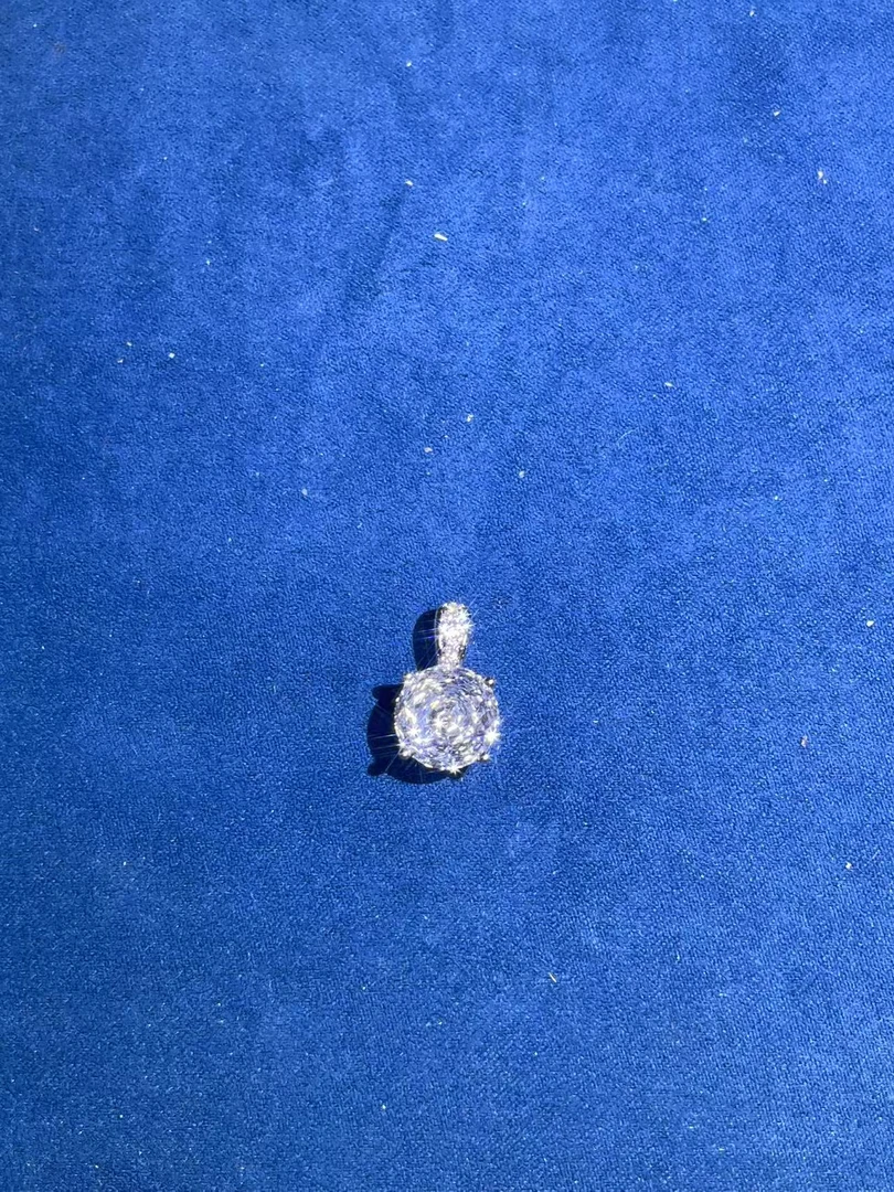 a1659 白色玫瑰花切吊坠多样性发货