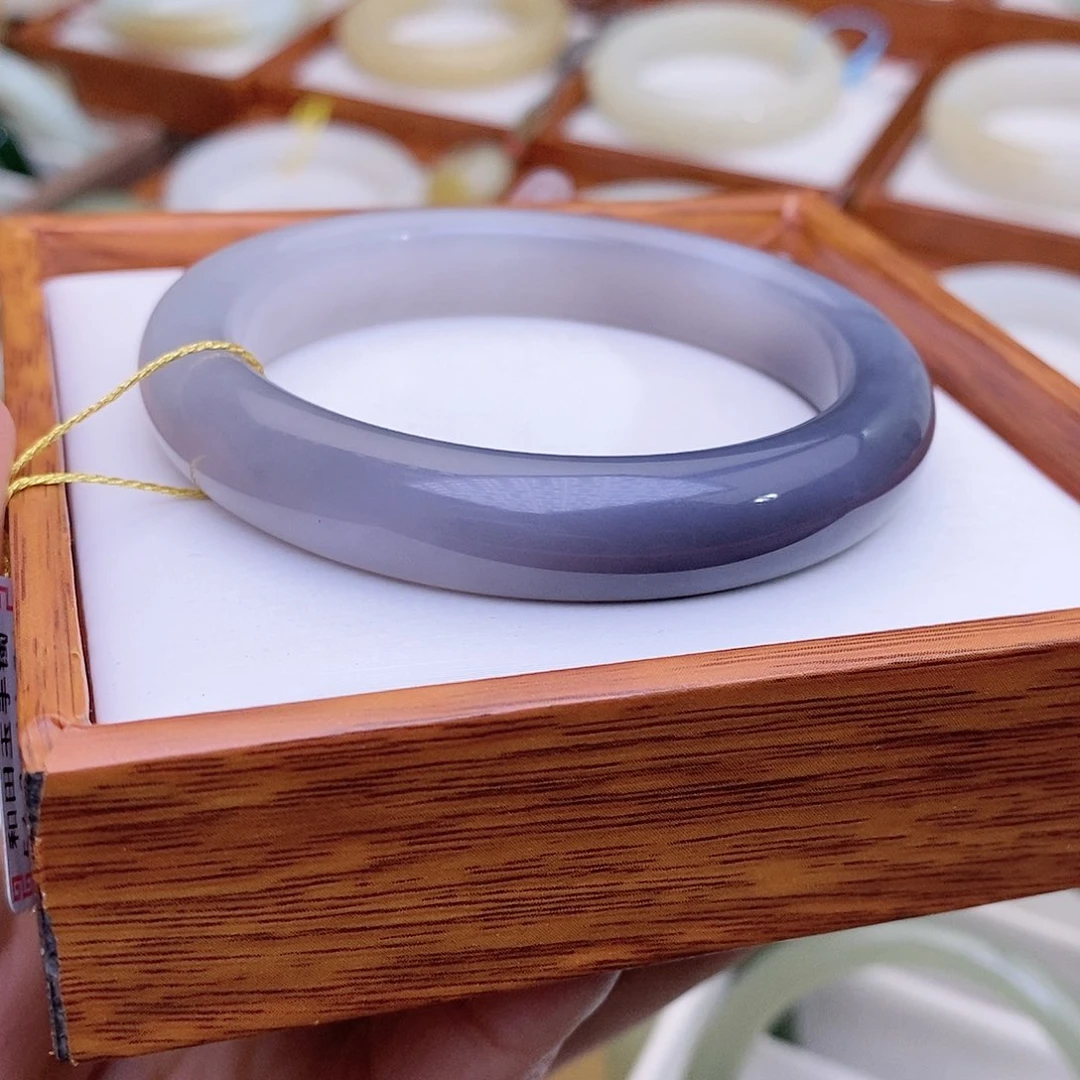 和田玉手镯未镶嵌54.3