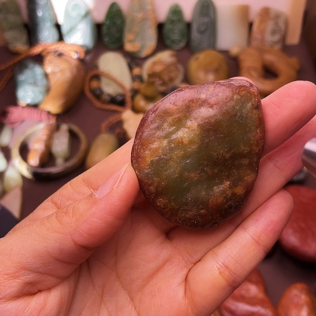 岫岩河磨玉（透闪石质玉）未镶嵌颈饰