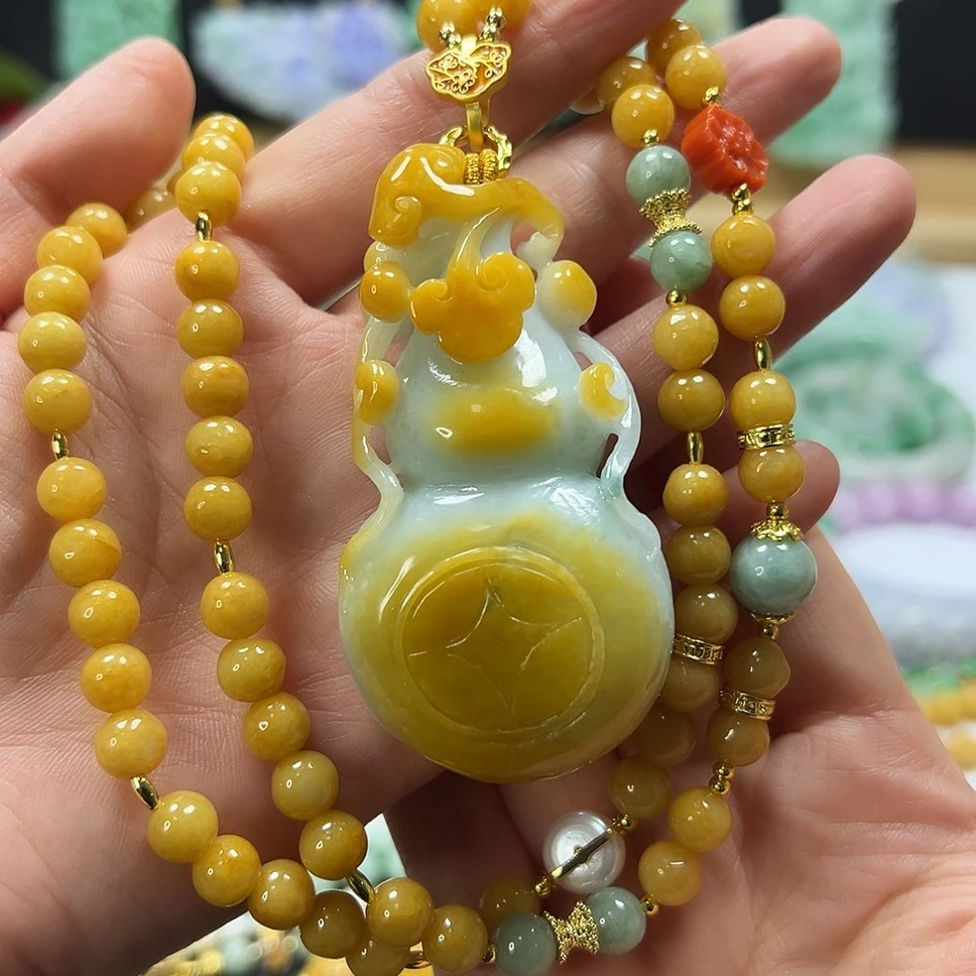 翡翠未镶嵌颈饰吊坠