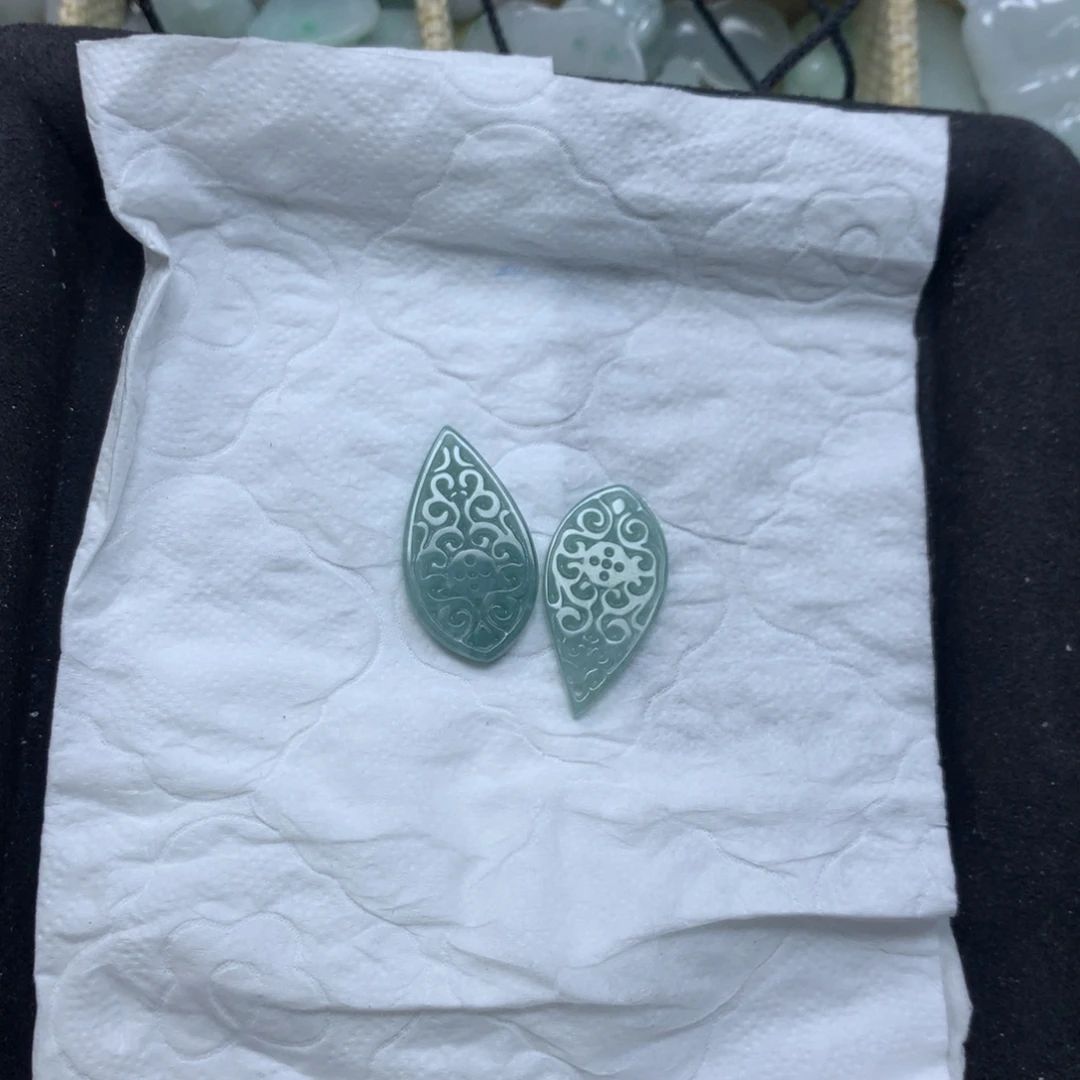 翡翠未镶嵌颈饰缅甸A货翡翠