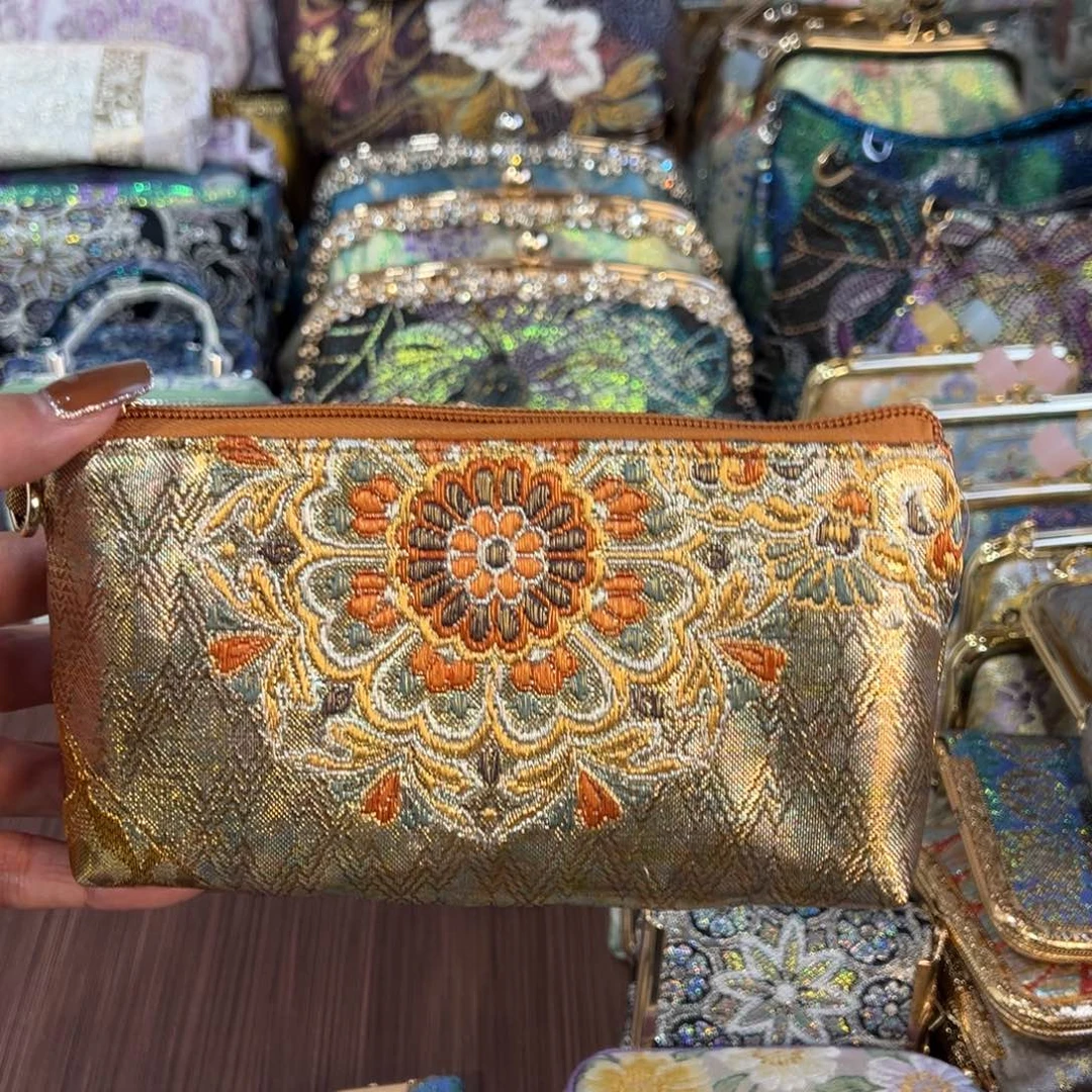 静***湘蚕丝福利拉链现金包