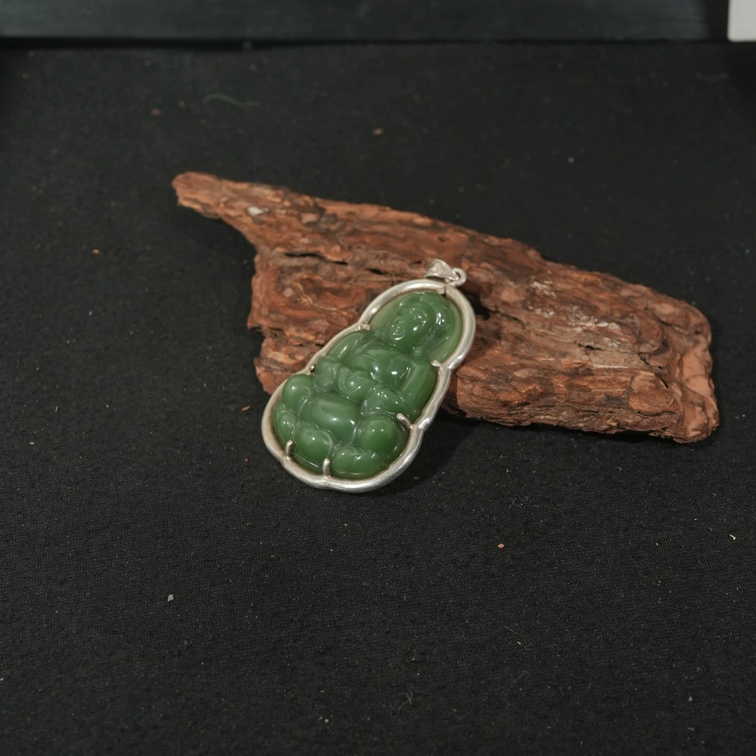 12.9香港王老板-和田玉吊坠6c523