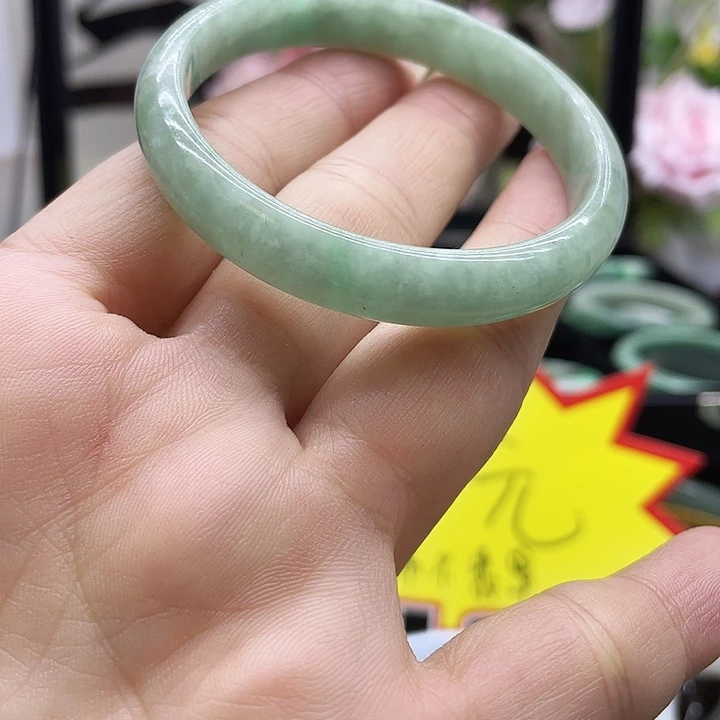 翡翠未镶嵌手镯手镯