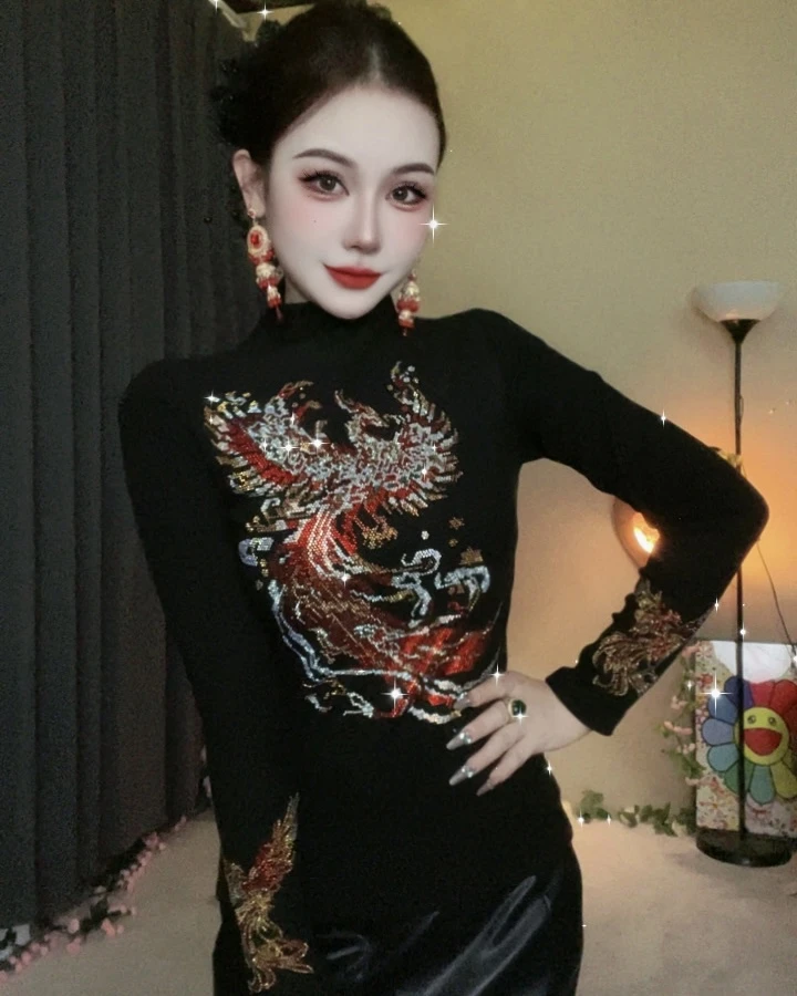 18火凤凰双款式新款秋冬新款时尚烫钻上衣修身显瘦女长袖打底衫
