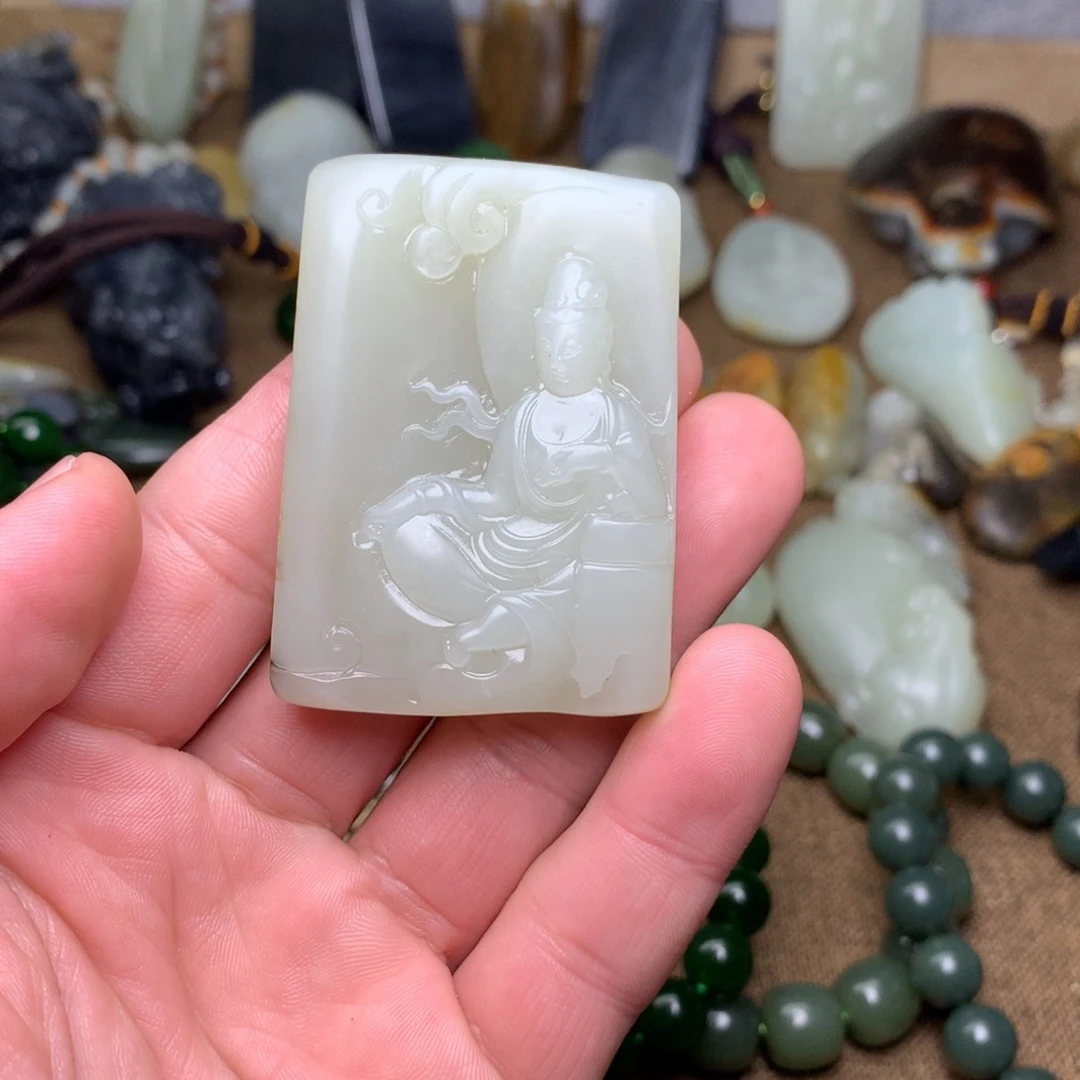 黄***敌和田玉未镶嵌手链