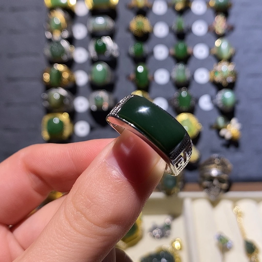 和田玉未镶嵌戒指