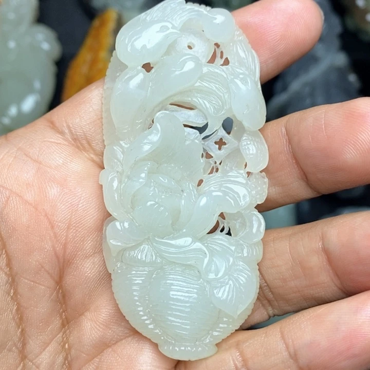 颈饰未镶嵌和田玉