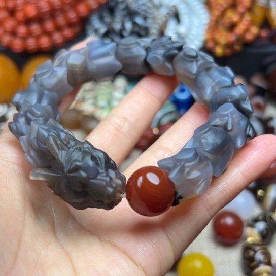 ****哥玛瑙/玉髓未镶嵌颈饰