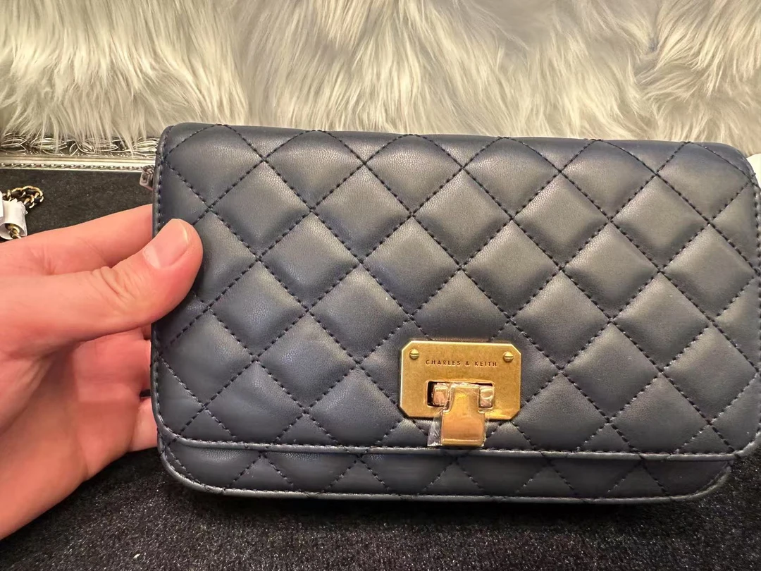 95新 Calvin Klein/凯文克莱 莉哥/95新/60093/单肩包