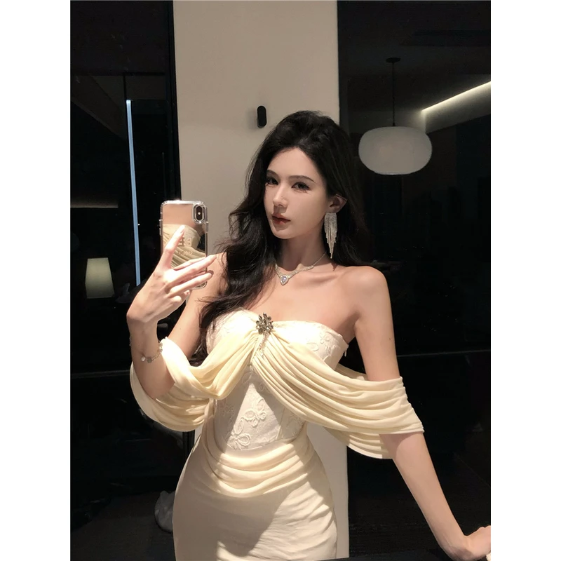 法式杏色抹胸连衣裙女修身纯欲鱼尾长裙紧身收腰包臀礼服度假裙子