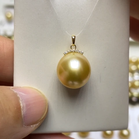 海水珍珠颈饰18K金镶嵌