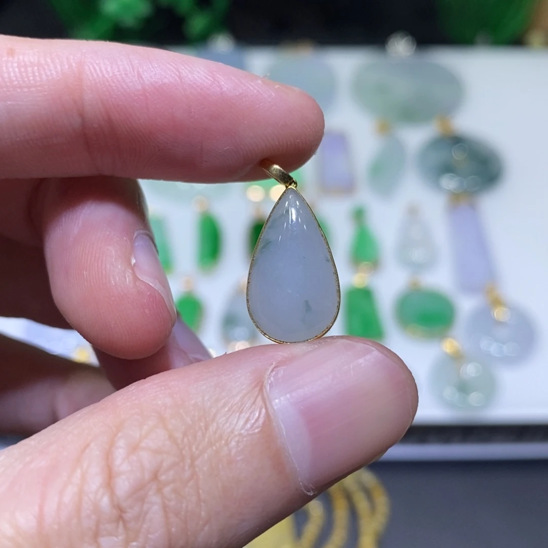 翡翠18K金镶嵌吊坠(不含链)