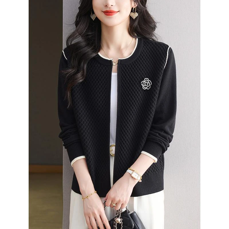 圆领黑色短外套女士秋季2025新款秋冬中年妈妈小个子针织开衫上衣
