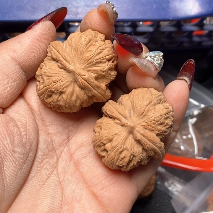 文玩核桃吊坠元宝63