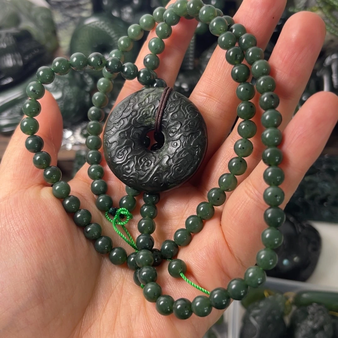 蛇纹石玉合金颈饰