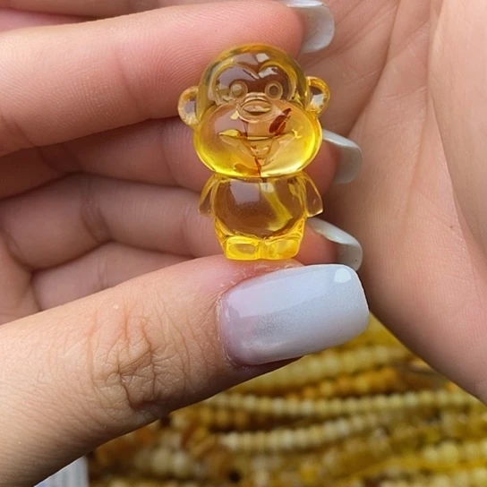 未镶嵌琥珀珠宝奇石