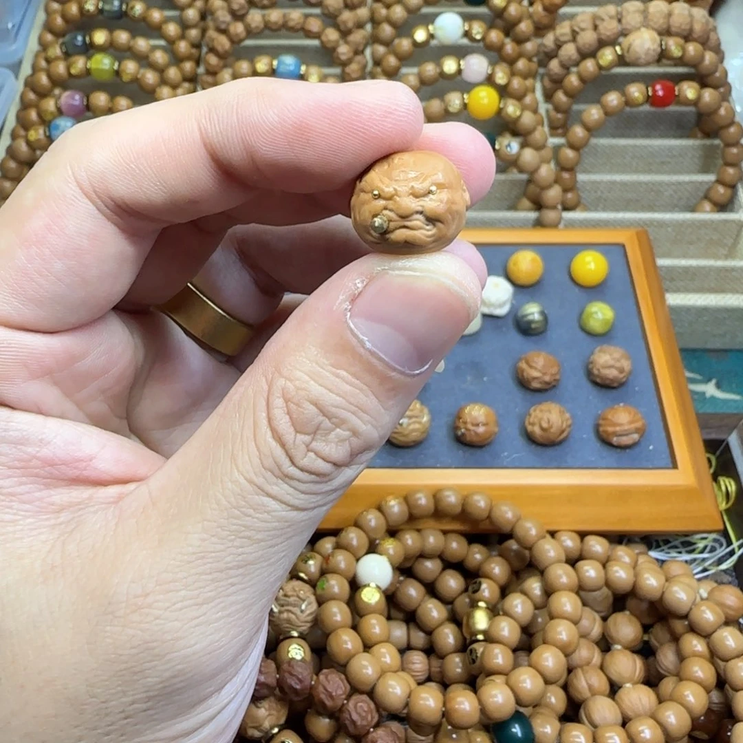 飞***天手串猴头核桃烟鬼