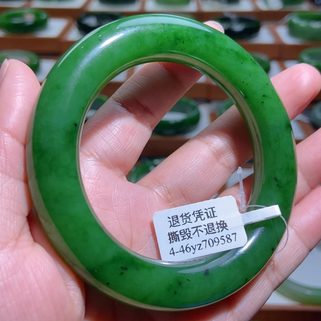 和田玉(碧玉)未镶嵌手镯辣阳绿5758