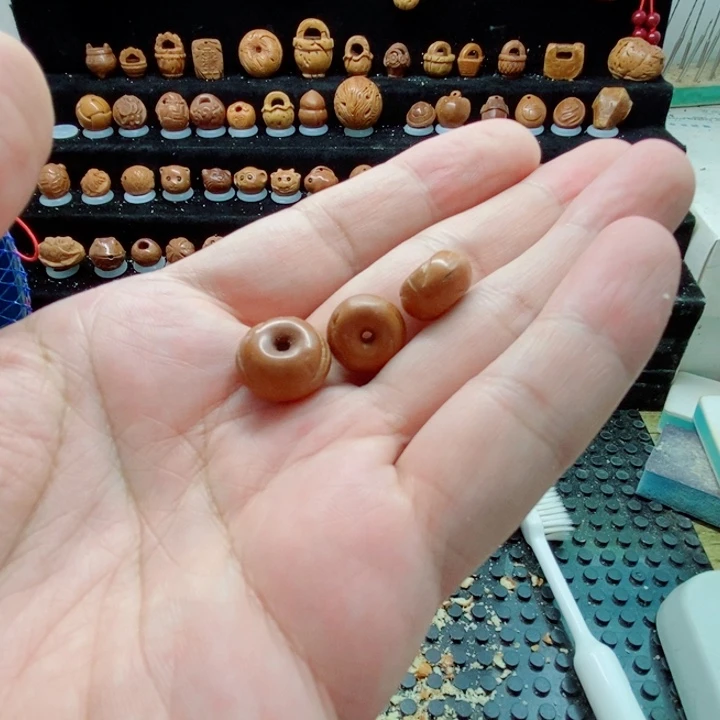 纯手工定制龙纹桃核平安扣