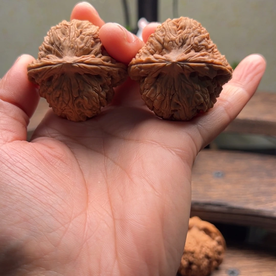 吊坠文玩核桃43三角疆