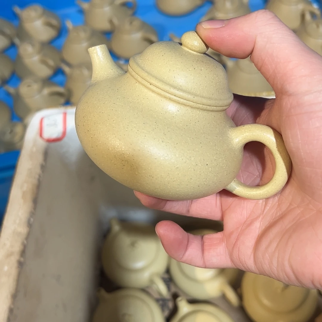 茶壶紫砂紫砂的味道很