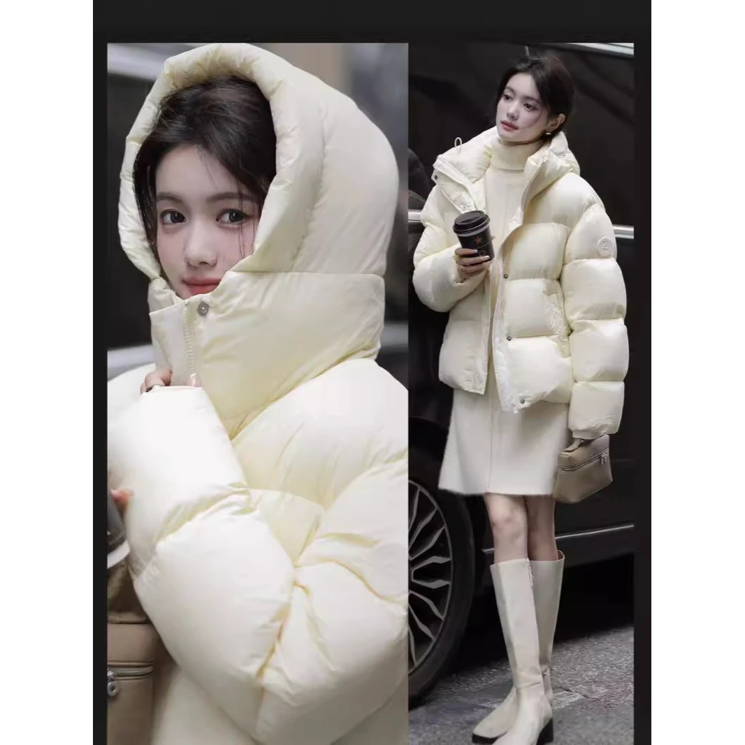 波司登极地联名联名羽绒服女高级感长短款2025时尚连帽设计感袖标