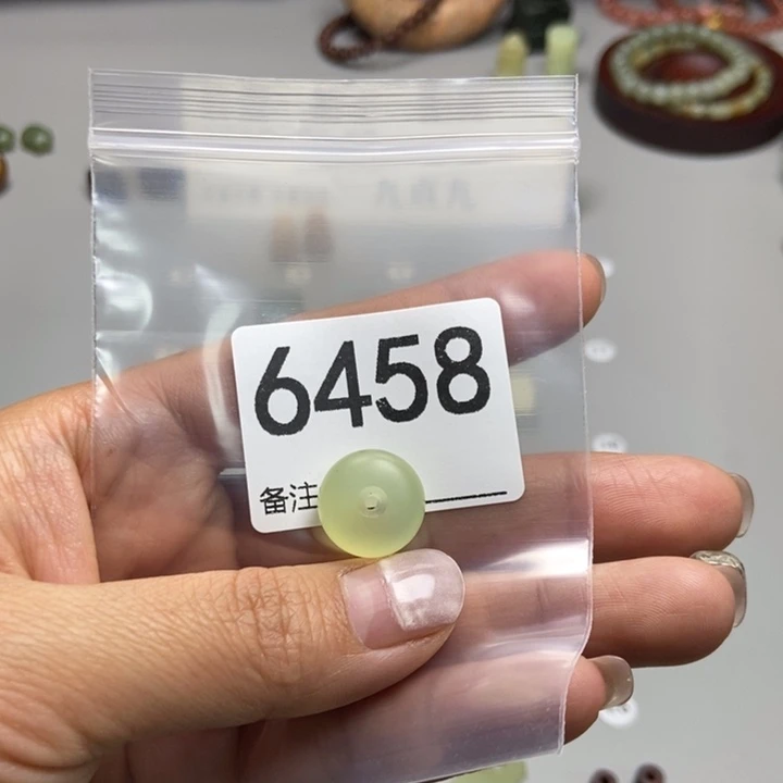 如***夏蛇纹石玉未镶嵌项链
