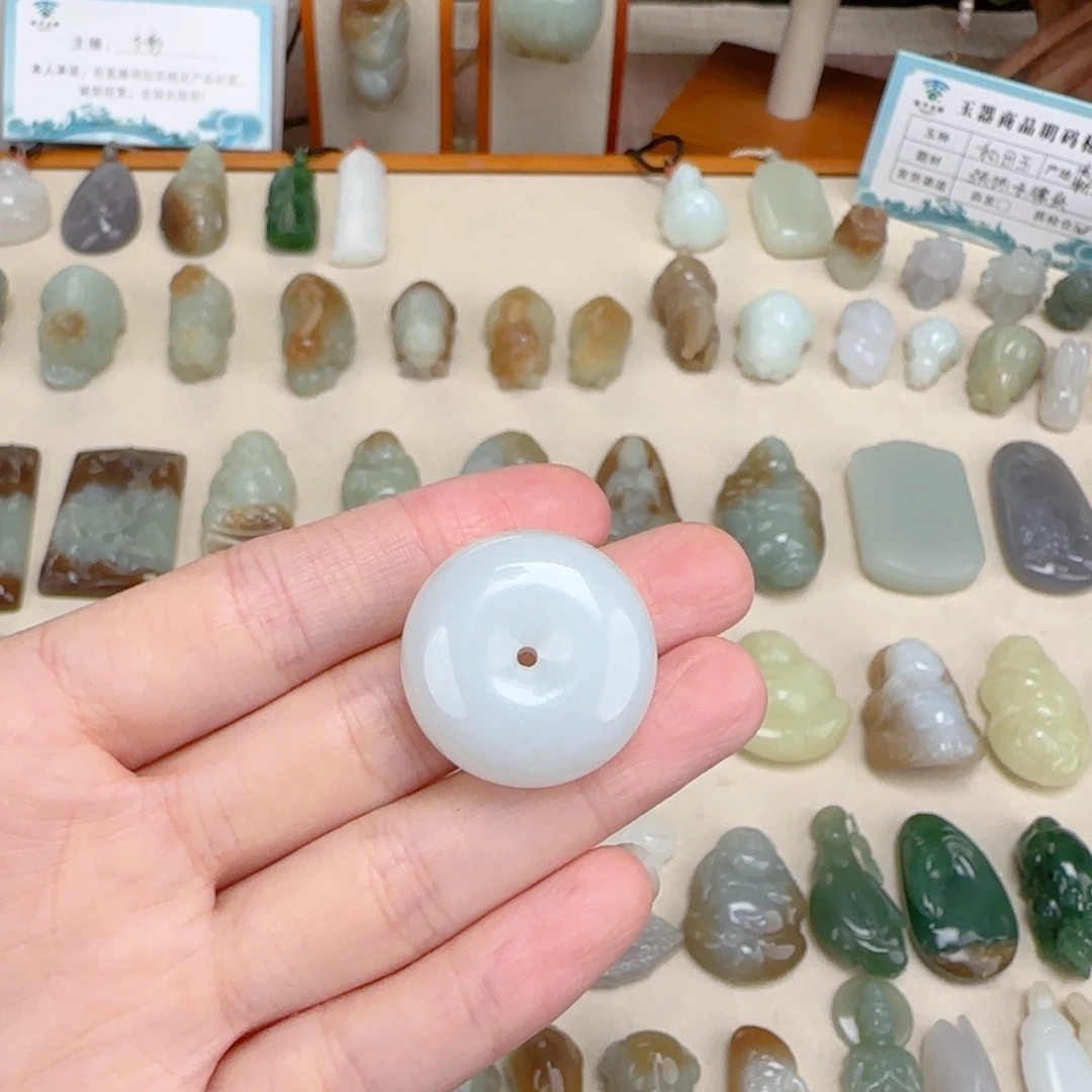 路***~和田玉未镶嵌颈饰
