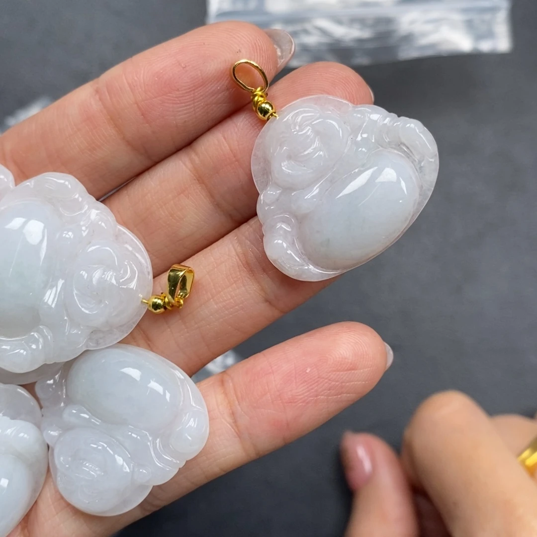 翡翠颈饰未镶嵌翡翠