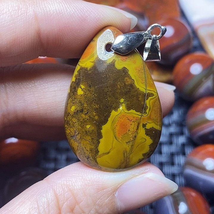 玛瑙/玉髓未镶嵌颈饰