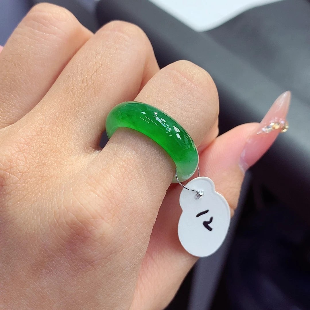 翡翠未镶嵌戒指翡翠