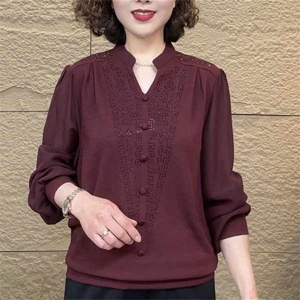 春季新款时尚洋气气质显瘦长袖V领钉珠打底小衫休闲减龄百搭上衣