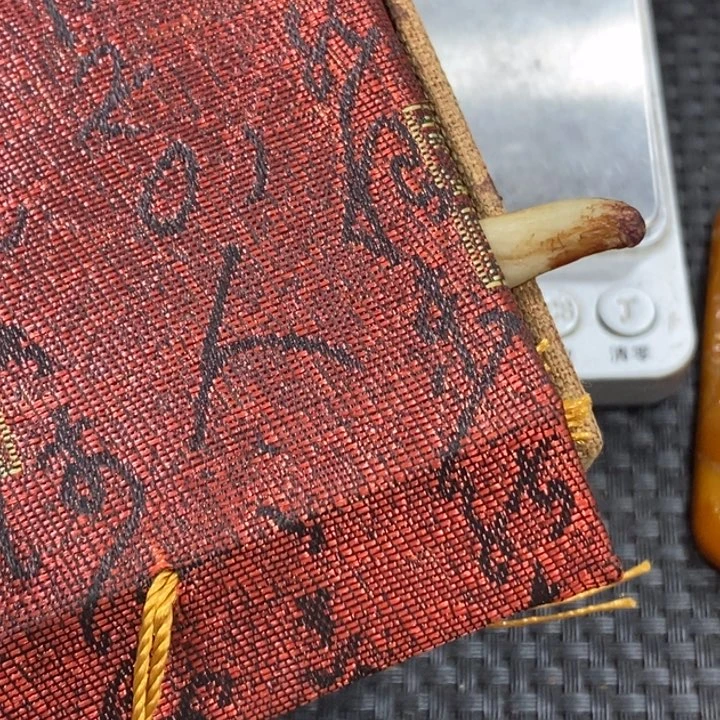 滴血莲花菩提吊坠