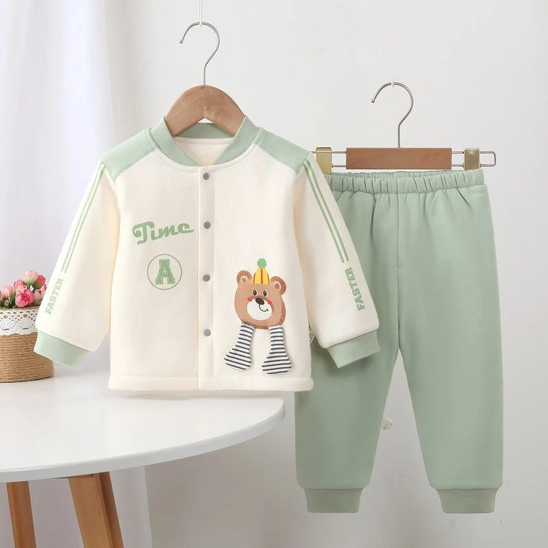 2025年秋冬季新款婴幼儿80克夹薄棉男宝宝外出套装无骨卡通可拆