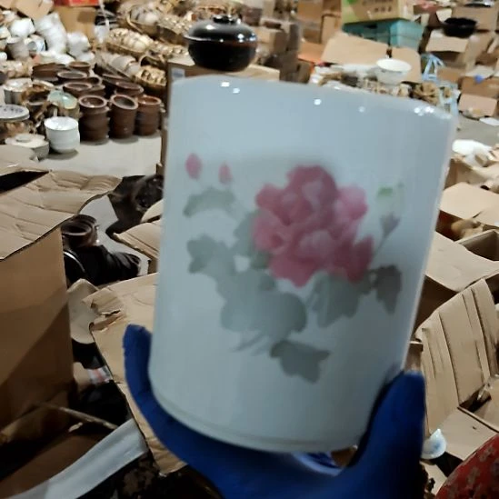 瓷片陶瓷盘子碗啥都有