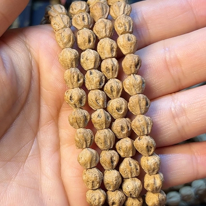 @***在柏香籽/百香籽吊坠