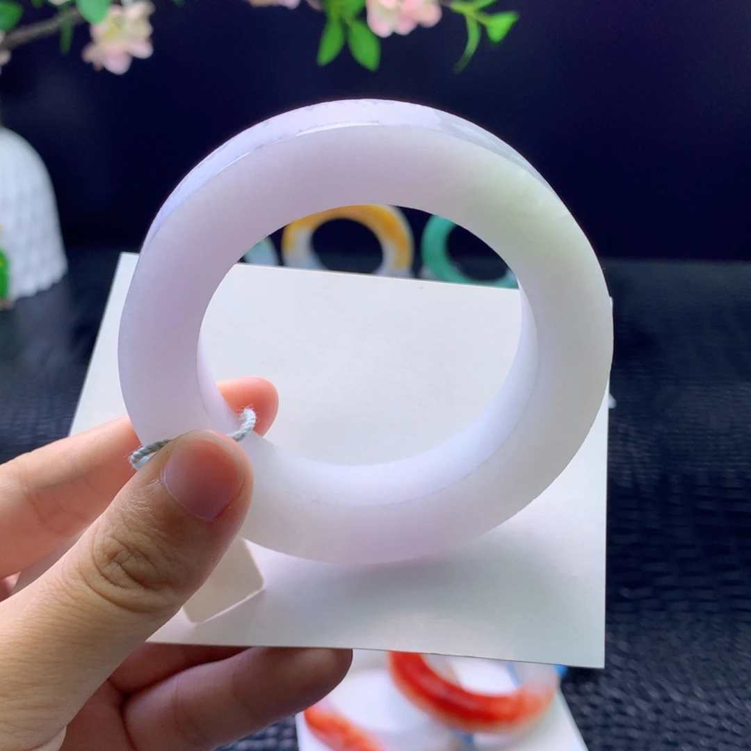 未镶嵌手镯定制翡翠