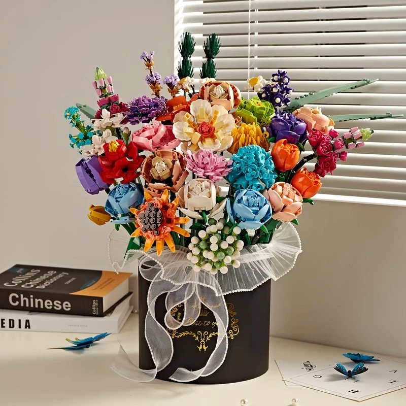 2024新款积木花束玫瑰拼装女生桌面摆件纪念生日实用创意圣诞礼物