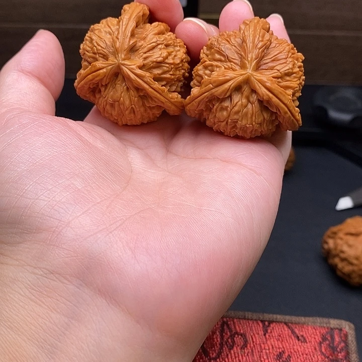 银***雲把件文玩核桃白奔