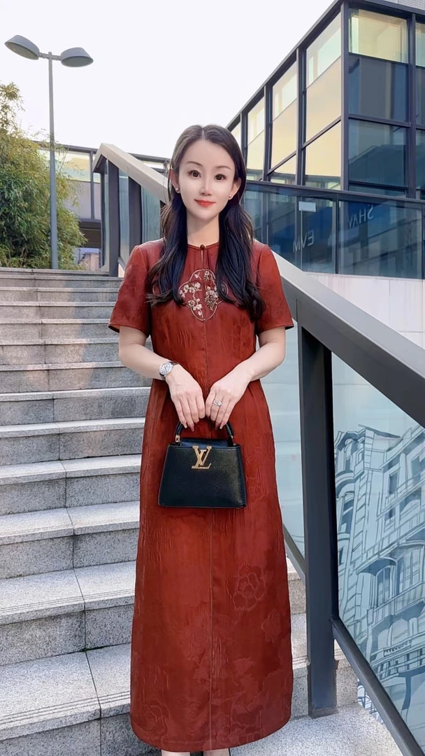 红云纱刺绣百分百桑蚕丝连衣裙中国风礼服时尚显瘦气质