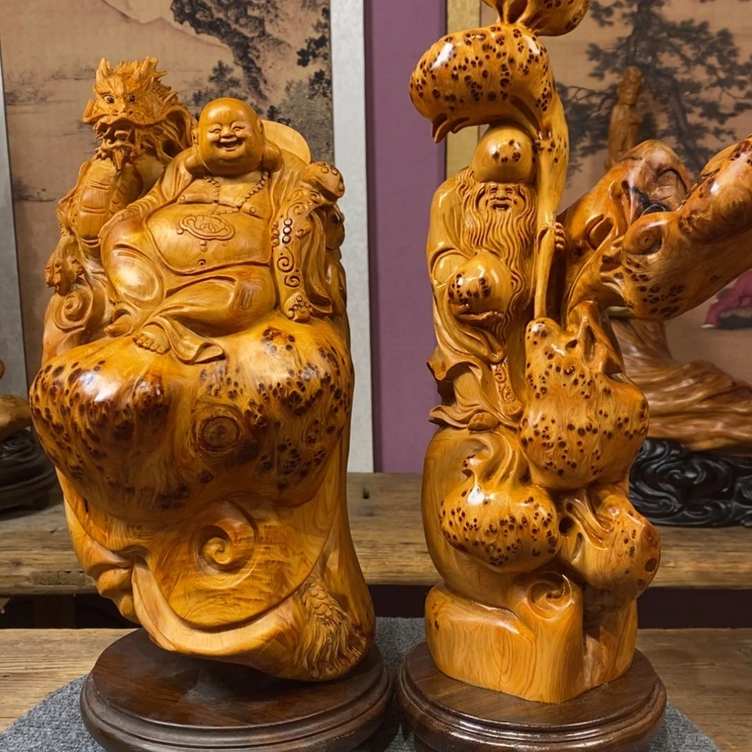 柏木（崖柏）倚**雨崖柏。