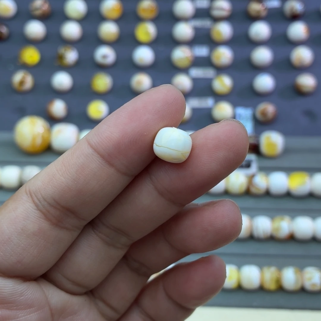 琥珀未镶嵌裸石9加老型