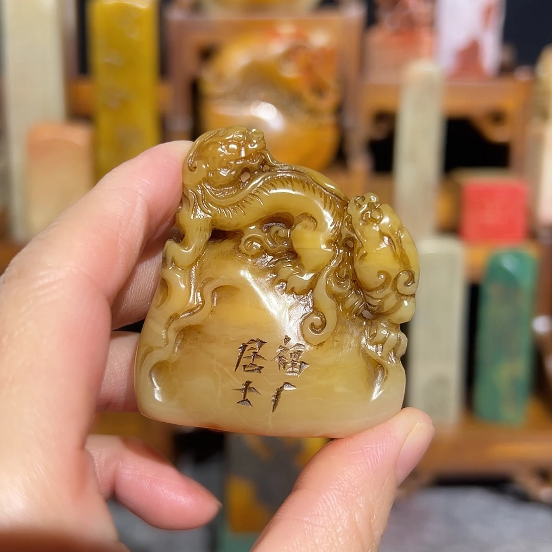 寿山石印石寿山石是山山水水