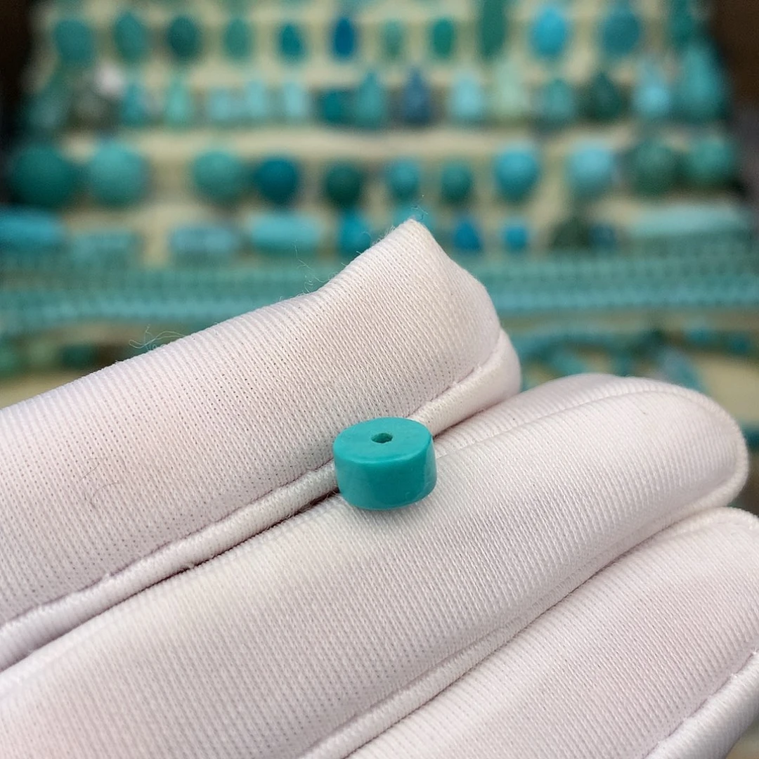 绿松石未镶嵌珠宝奇石7