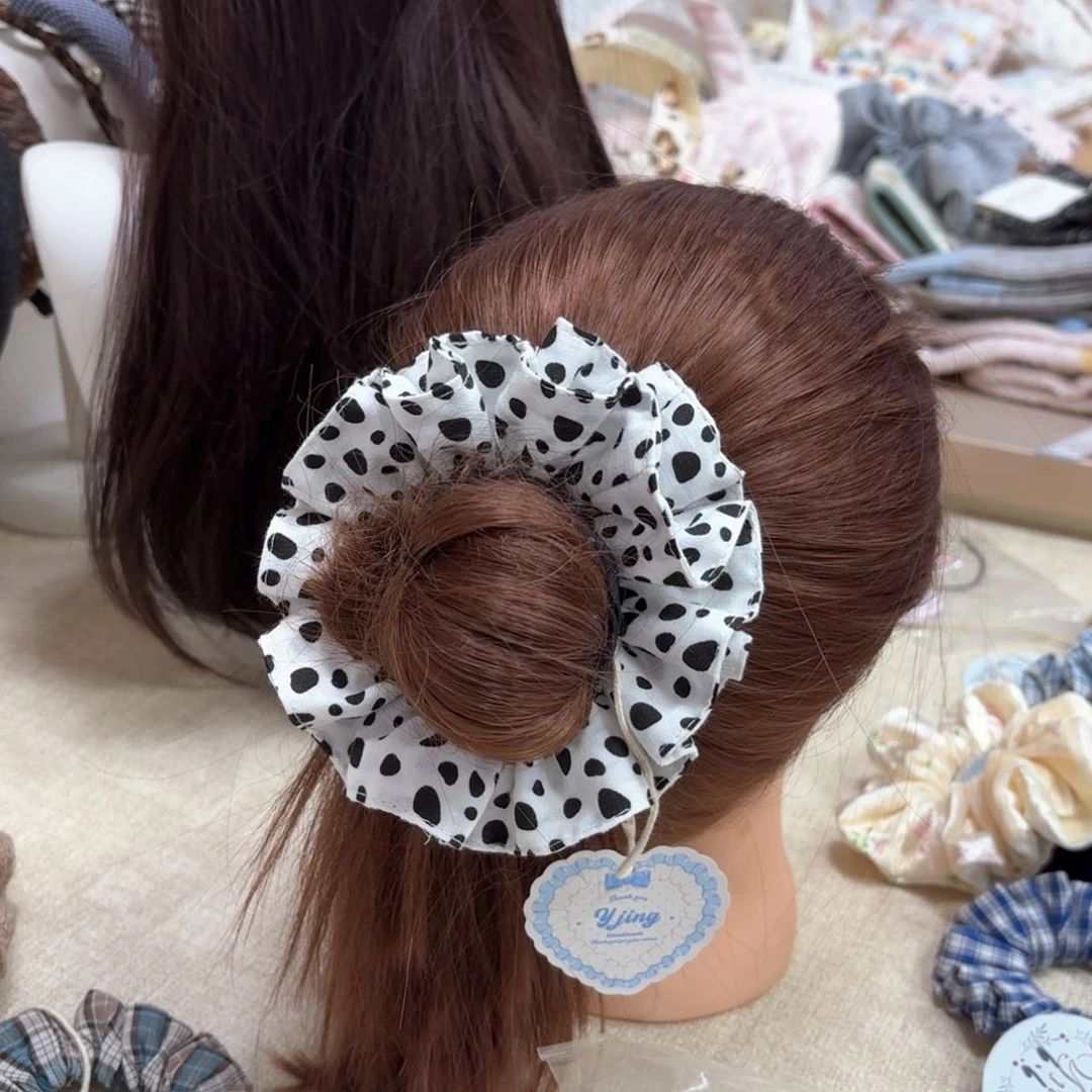 布艺非金属蛮腰看