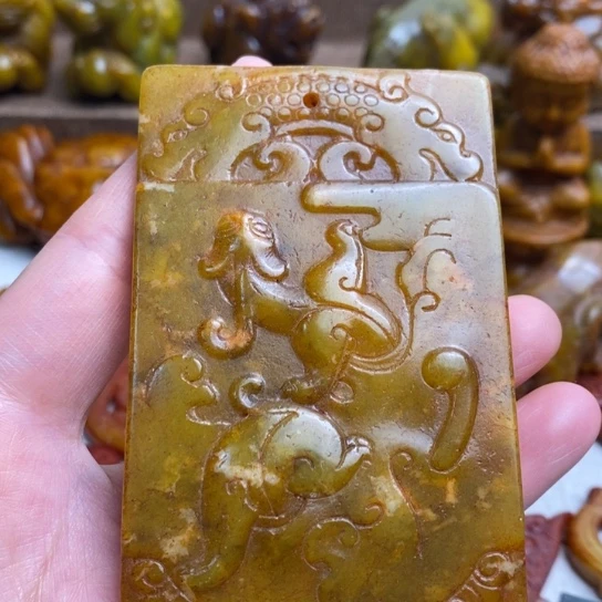 蛇纹石玉未镶嵌颈饰117