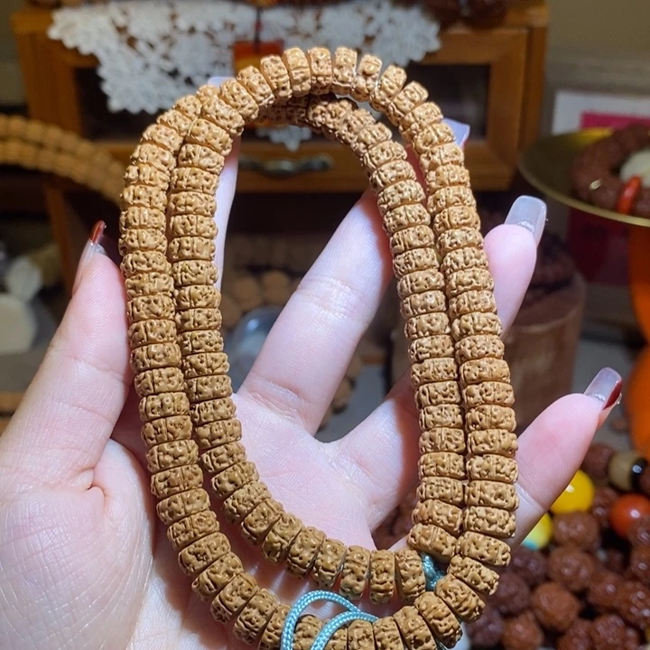 嘞***嘞金刚菩提手串95原籽纯血老树王108一物